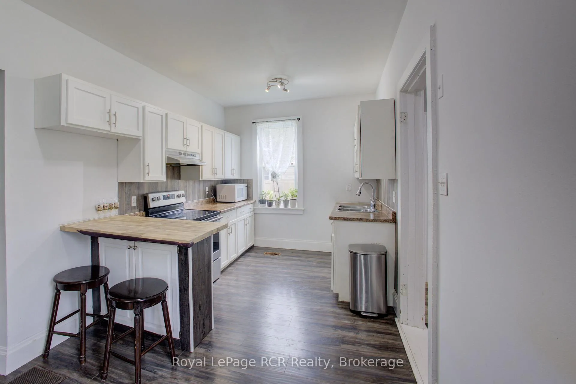 Photo 8 of 58 Mccutcheon Drive S, Huron East, Brussels — HOMEH