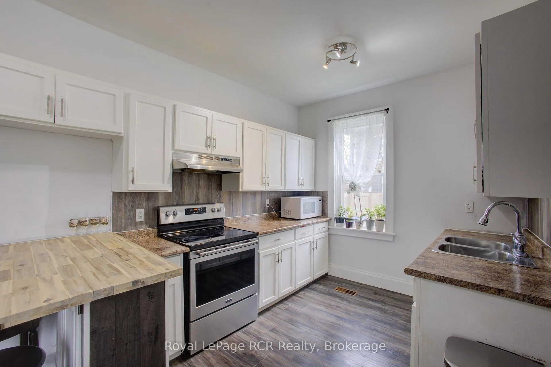 Photo 9 of 58 Mccutcheon Drive S, Huron East, Brussels — HOMEH