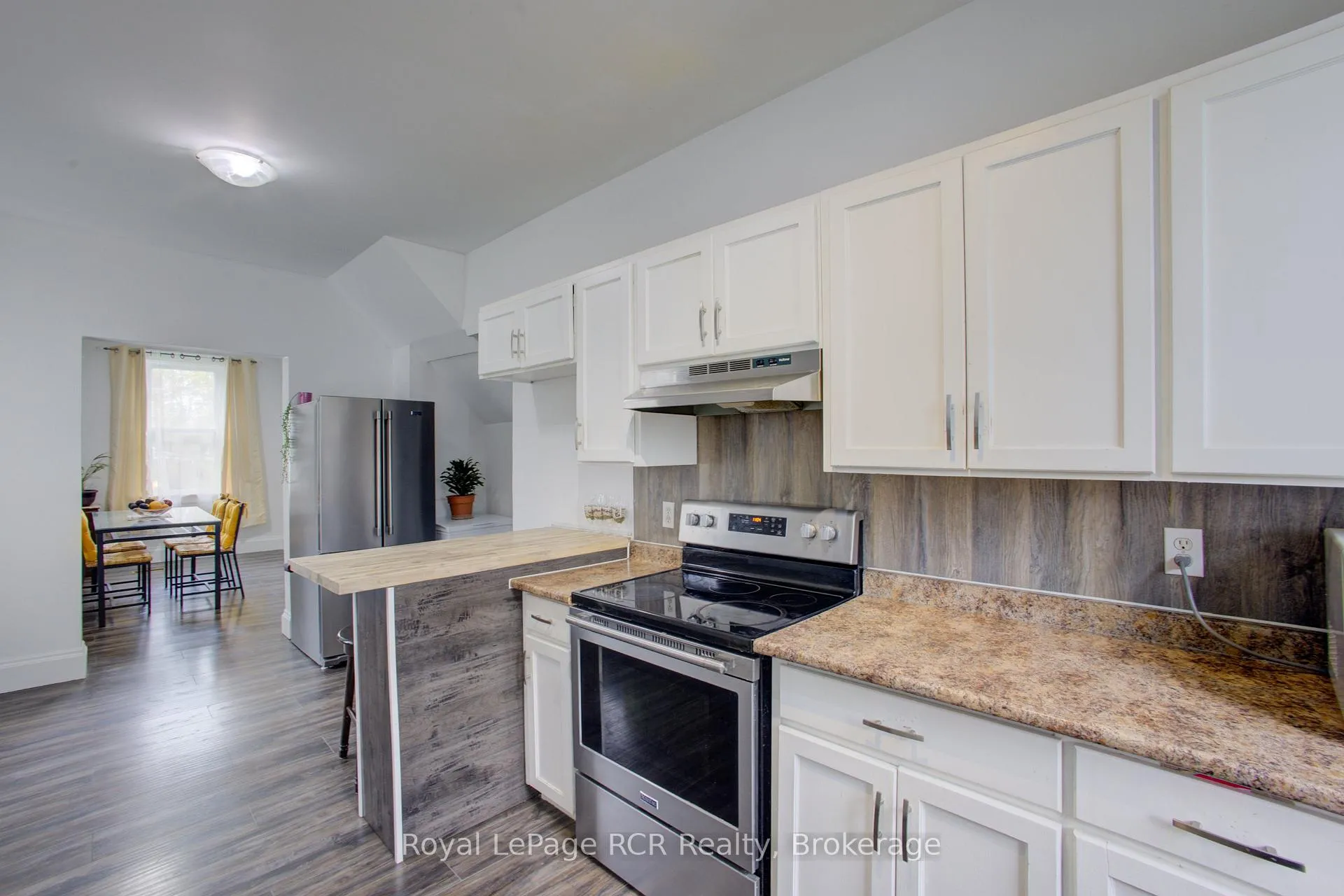 Photo 10 of 58 Mccutcheon Drive S, Huron East, Brussels — HOMEH