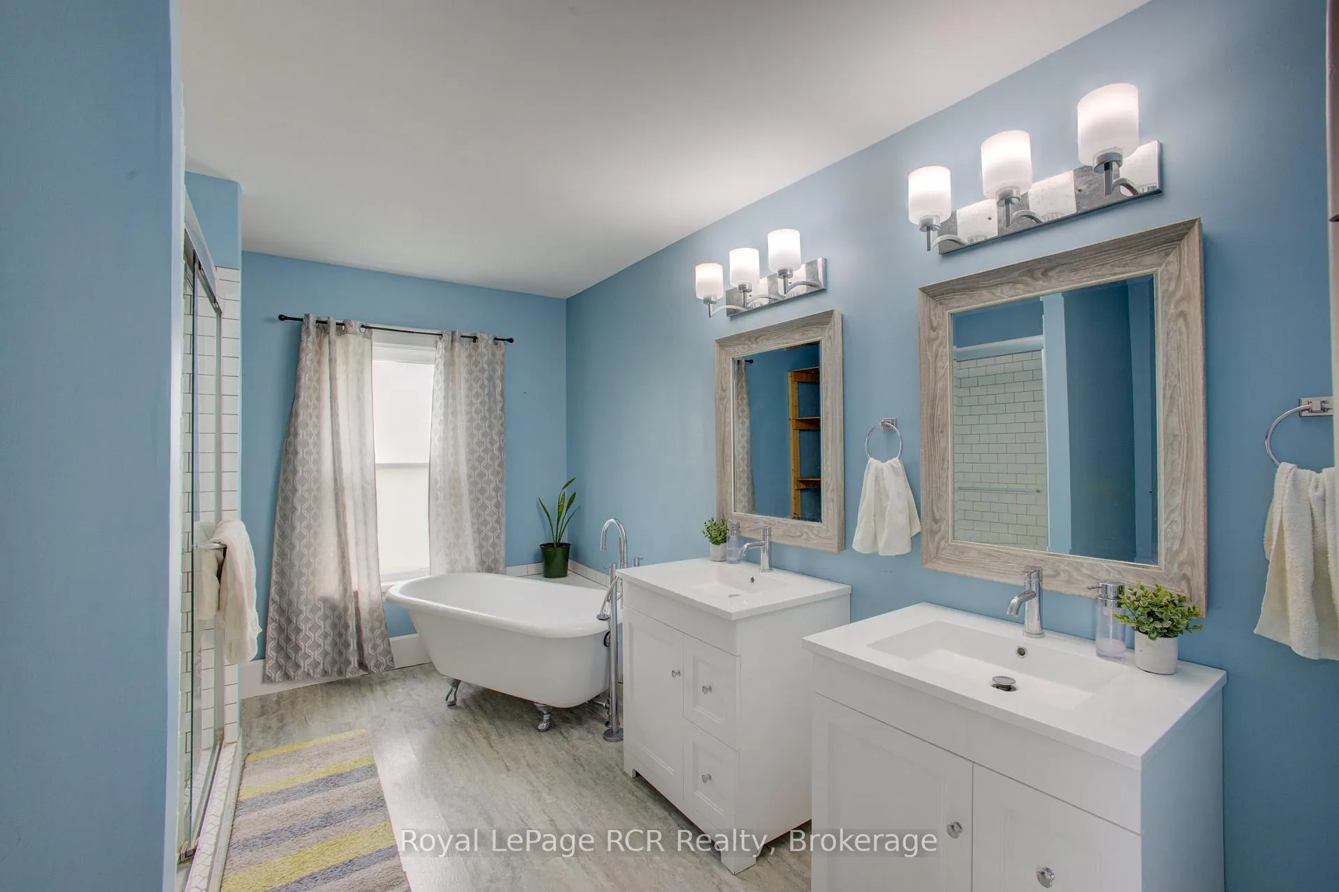 Photo 19 of 58 Mccutcheon Drive S, Huron East, Brussels — HOMEH
