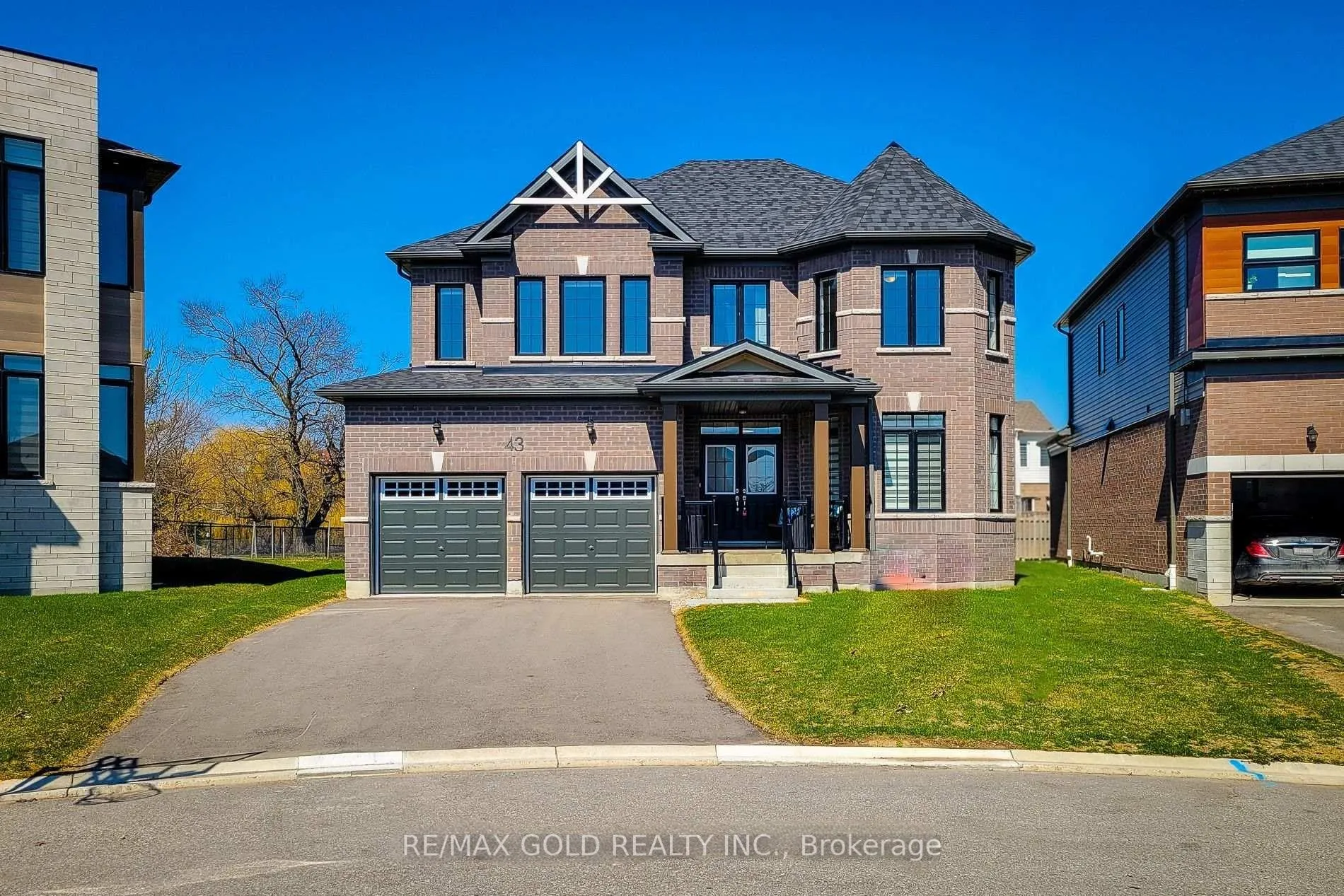 Photo 1 of 43 Mears Place, Brant, Paris — HOMEH