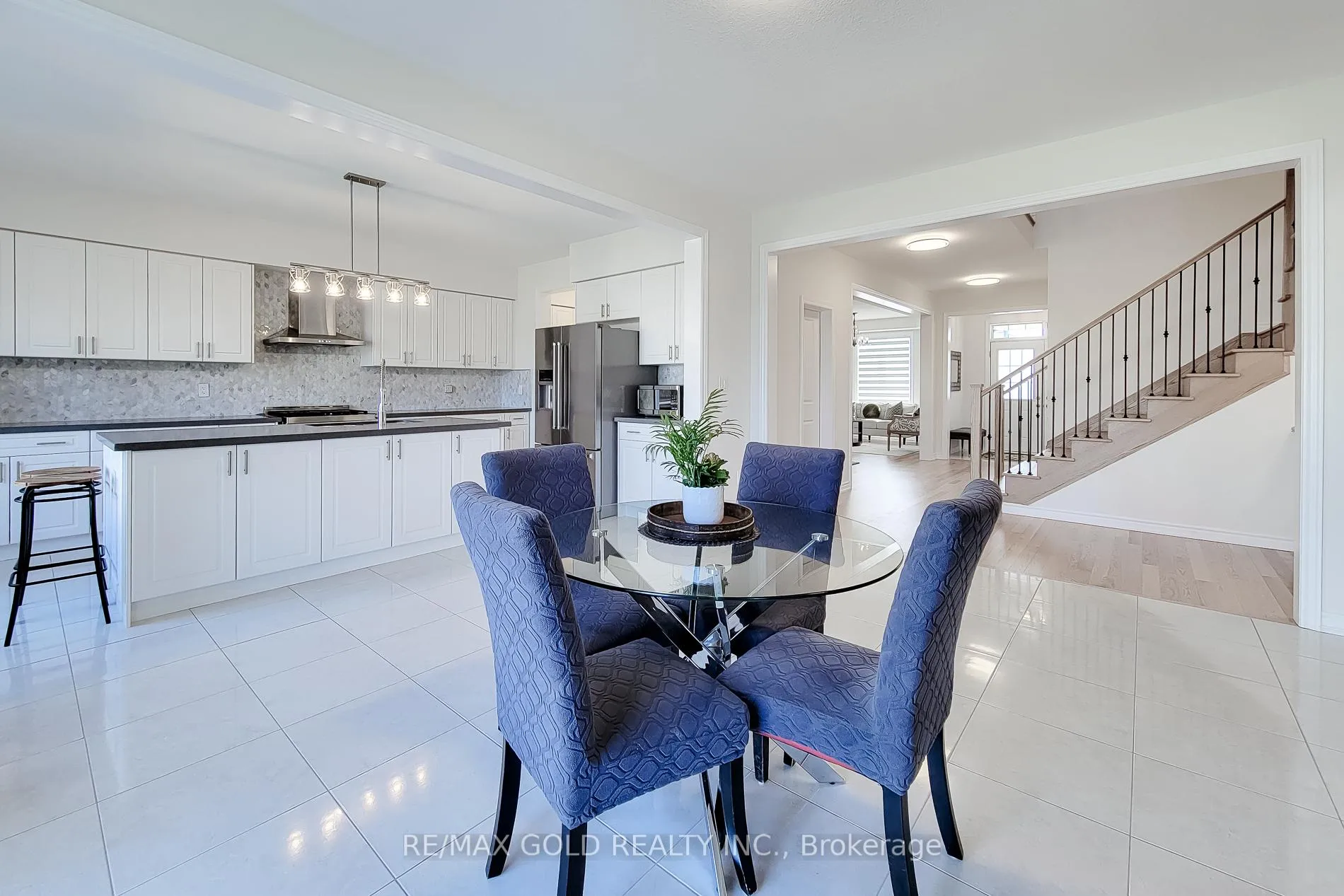 Photo 11 of 43 Mears Place, Brant, Paris — HOMEH
