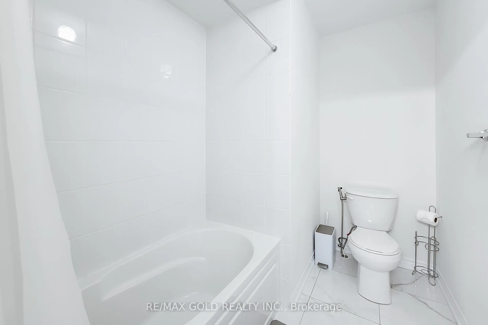 Photo 32 of 43 Mears Place, Brant, Paris — HOMEH