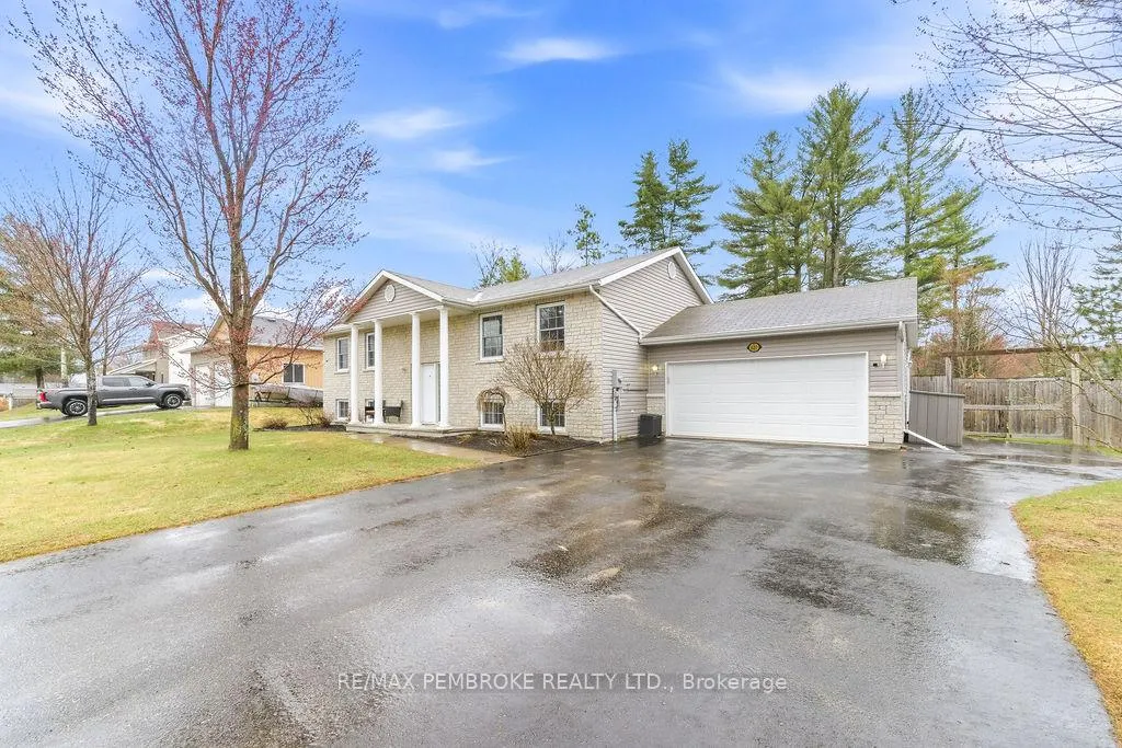 Front of 610 Hummingbird Lane