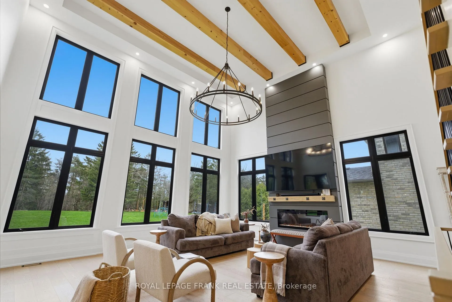 Photo 3 of 5947 Main Street, Clarington, Orono — HOMEH