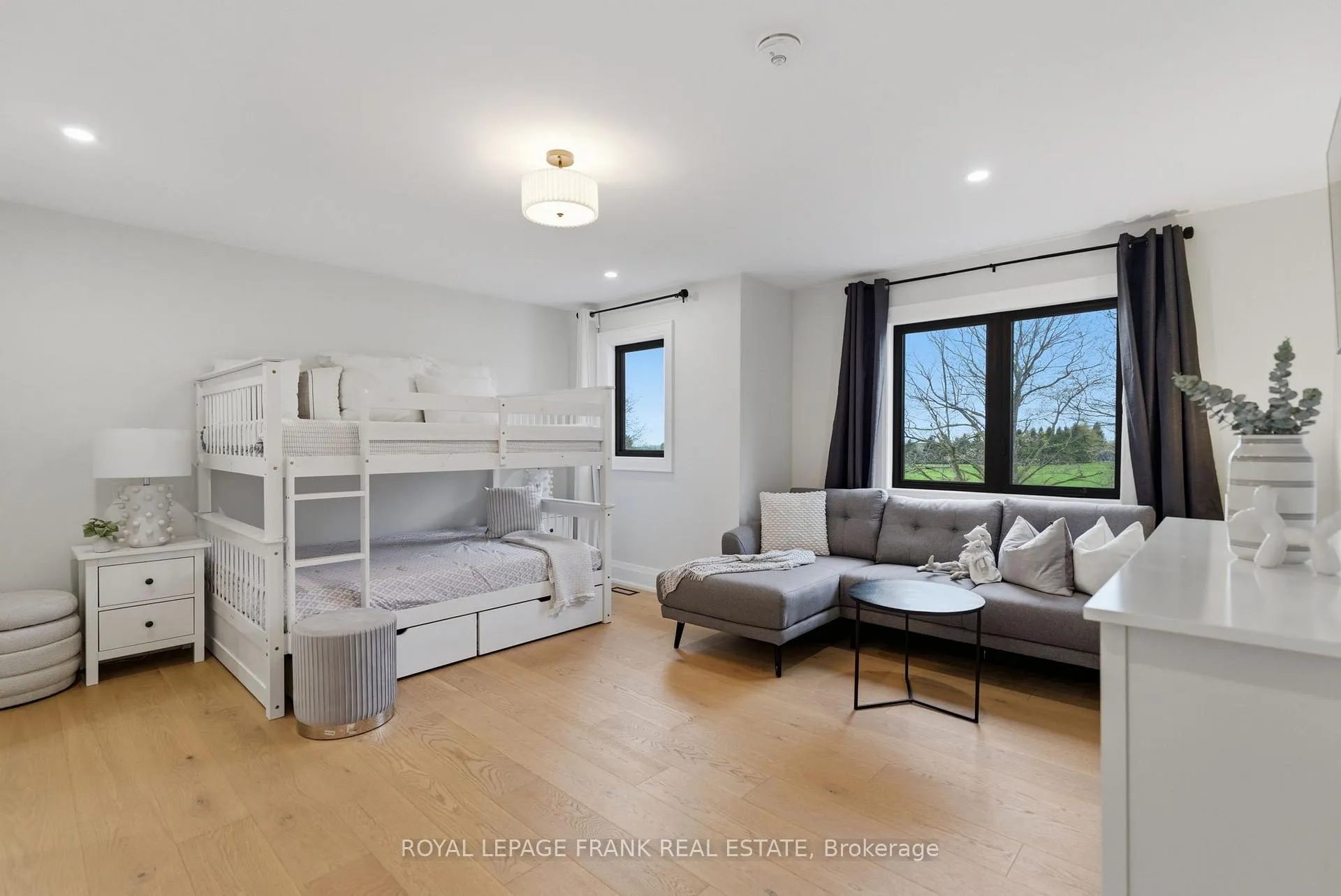 Photo 31 of 5947 Main Street, Clarington, Orono — HOMEH