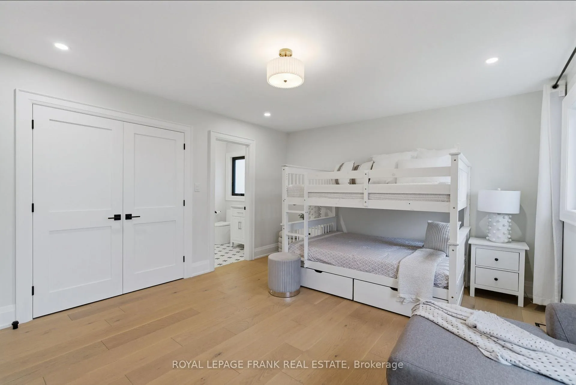 Photo 32 of 5947 Main Street, Clarington, Orono — HOMEH