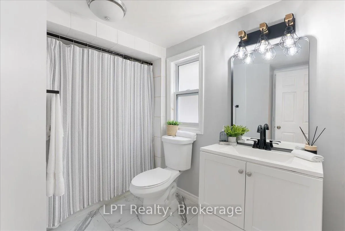 Photo 6 of 7010 Lake Street, Hamilton Township, Bewdley — HOMEH