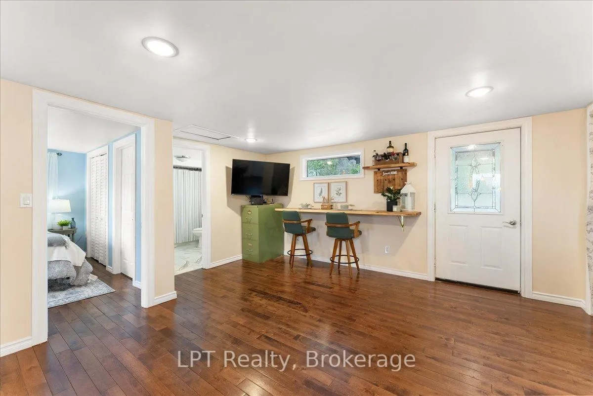 Photo 11 of 7010 Lake Street, Hamilton Township, Bewdley — HOMEH