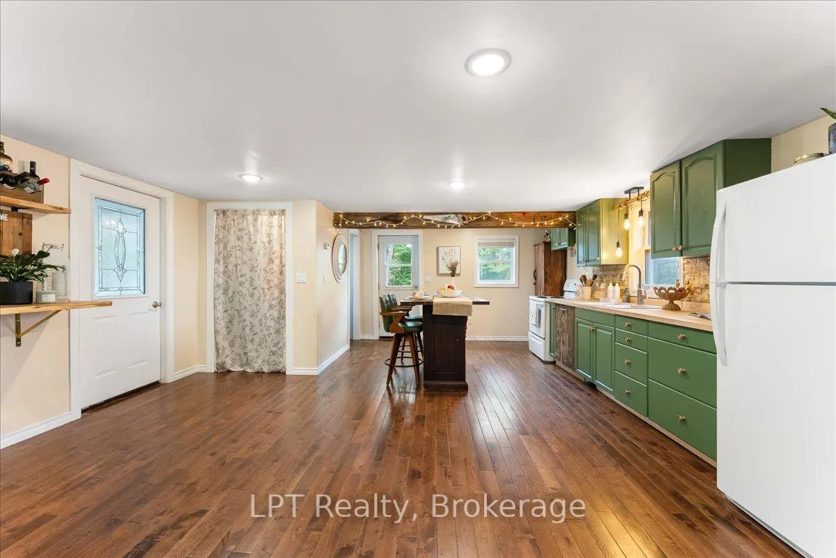 Photo 15 of 7010 Lake Street, Hamilton Township, Bewdley — HOMEH