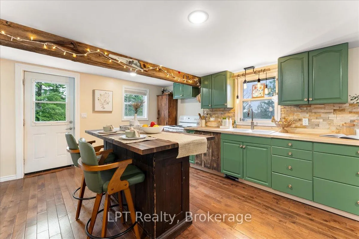 Photo 17 of 7010 Lake Street, Hamilton Township, Bewdley — HOMEH