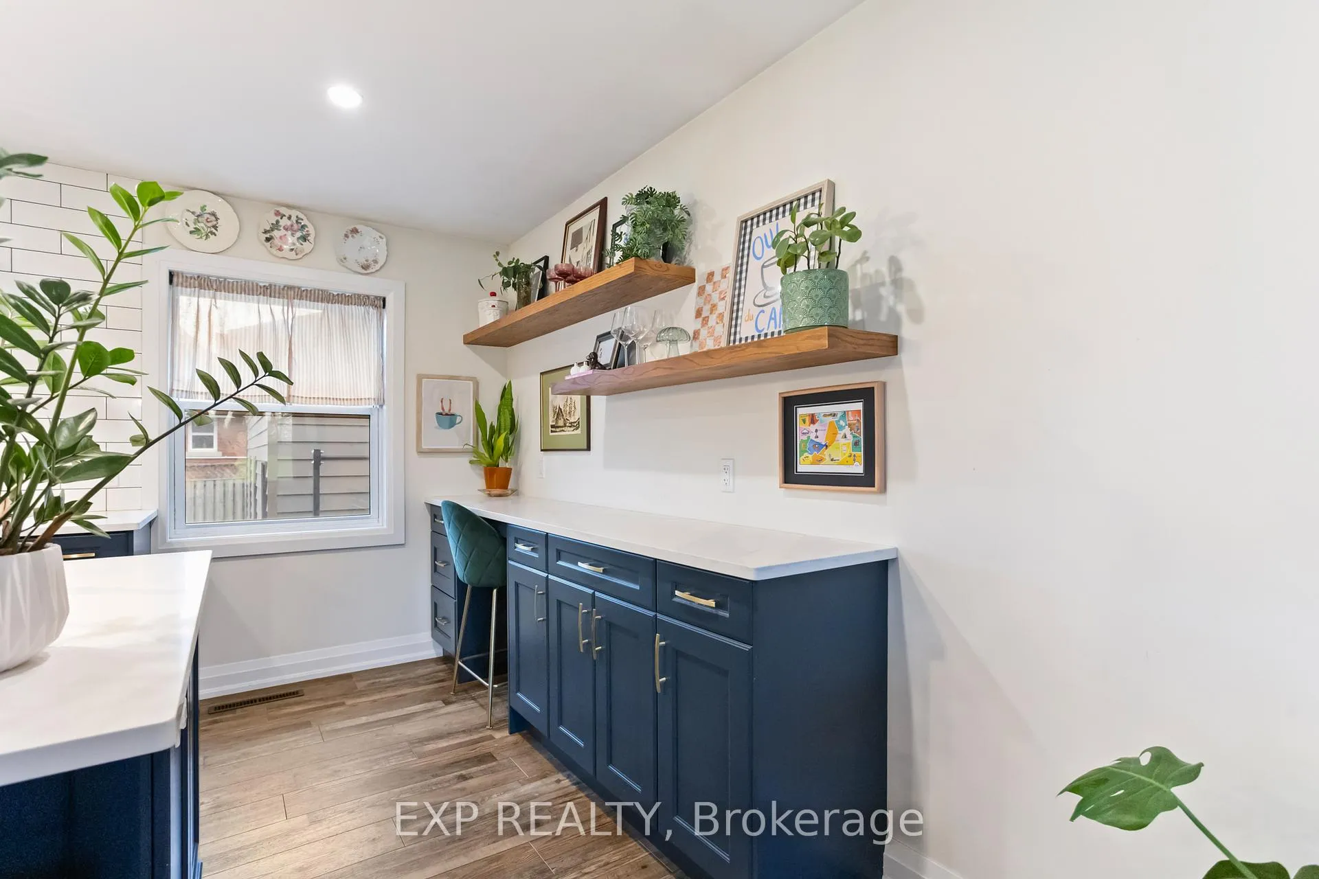 Photo 10 of 3 Fay Avenue, Hamilton, Huntington — HOMEH