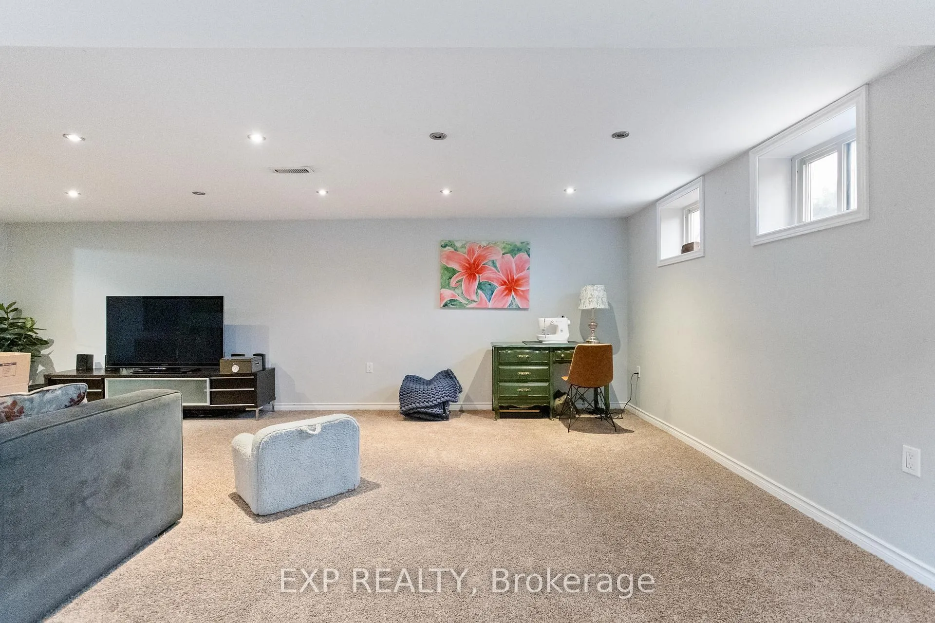 Photo 23 of 3 Fay Avenue, Hamilton, Huntington — HOMEH