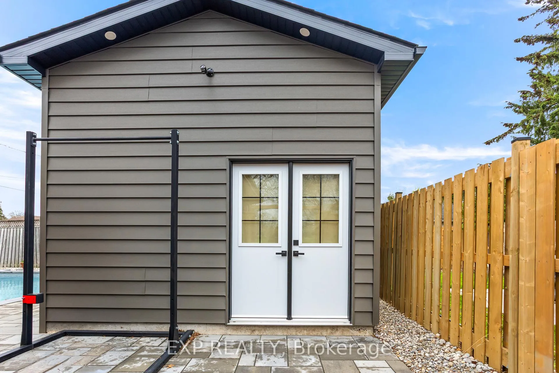 Photo 27 of 3 Fay Avenue, Hamilton, Huntington — HOMEH