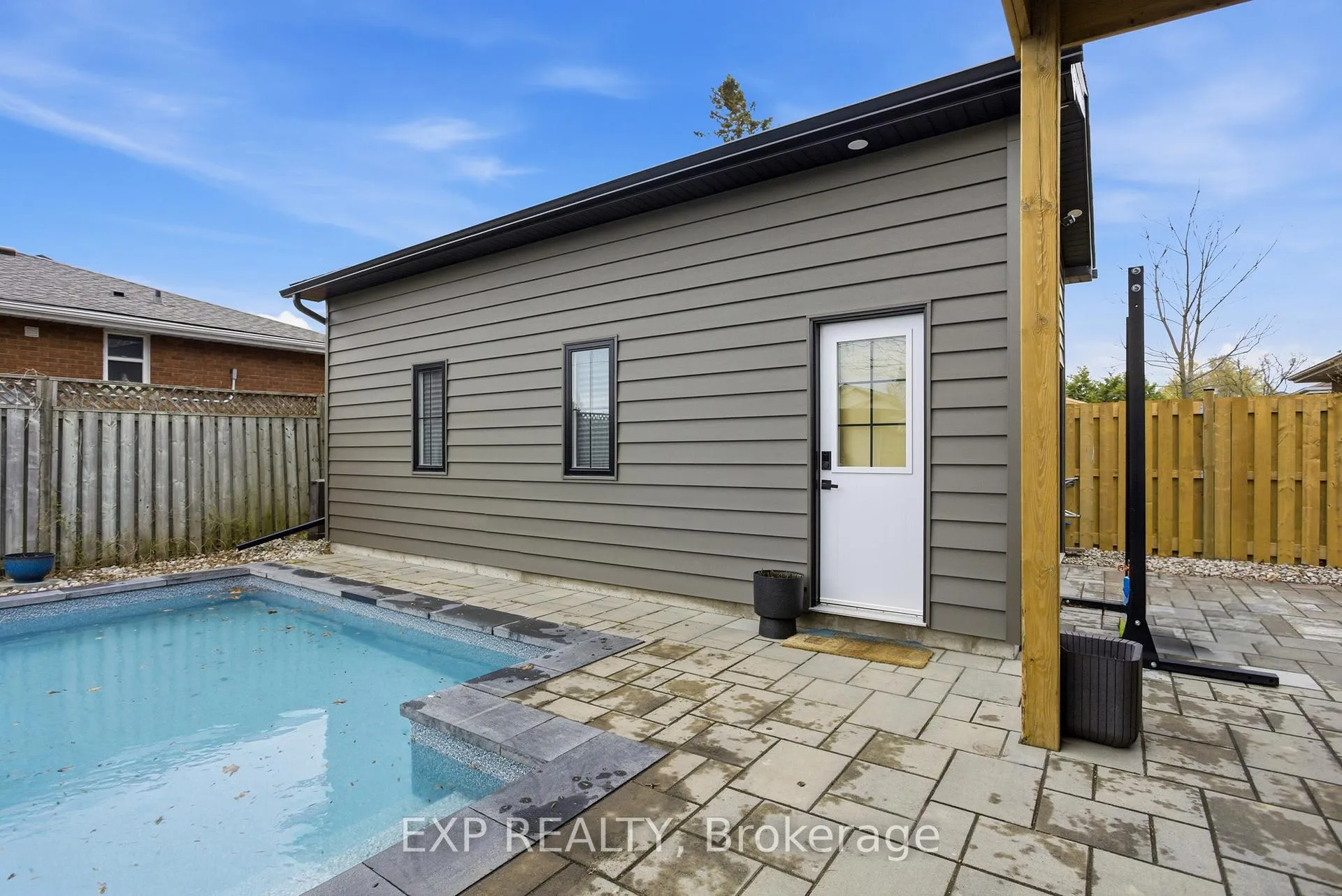 Photo 38 of 3 Fay Avenue, Hamilton, Huntington — HOMEH