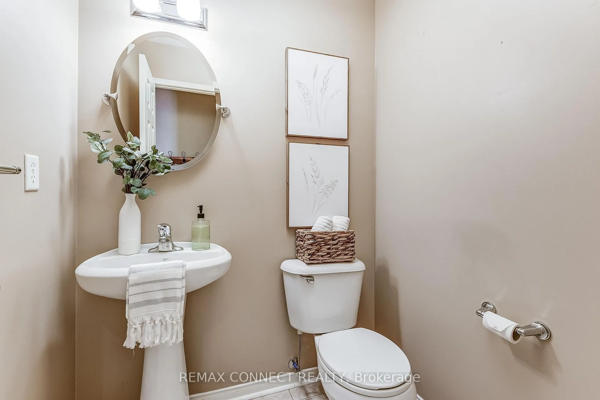 Photo 5 of 29 Andona Crescent, Scarborough, Centennial Scarborough — HOMEH