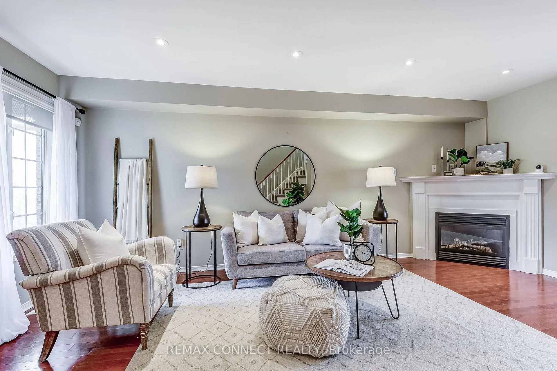 Photo 6 of 29 Andona Crescent, Scarborough, Centennial Scarborough — HOMEH