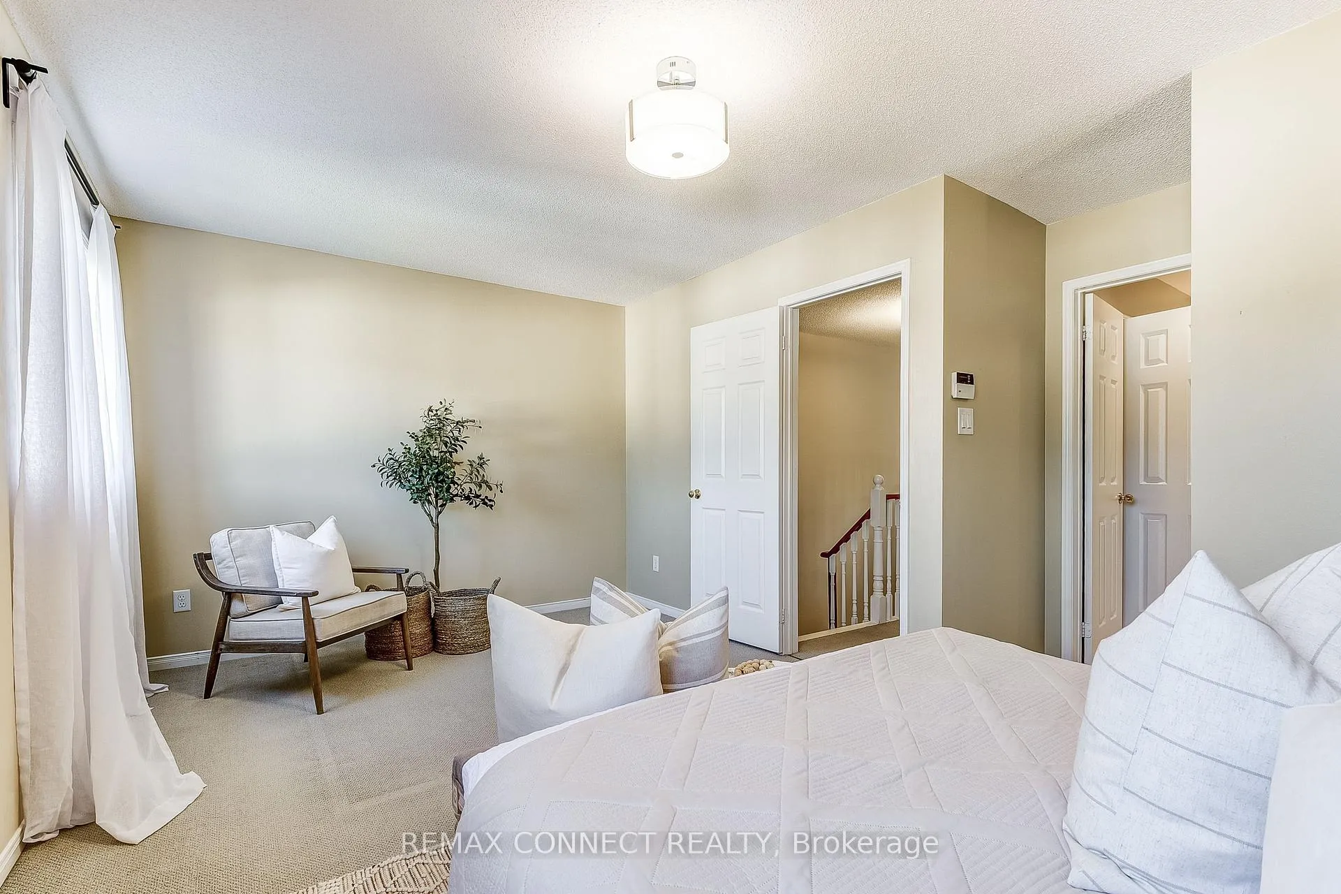 Photo 19 of 29 Andona Crescent, Scarborough, Centennial Scarborough — HOMEH