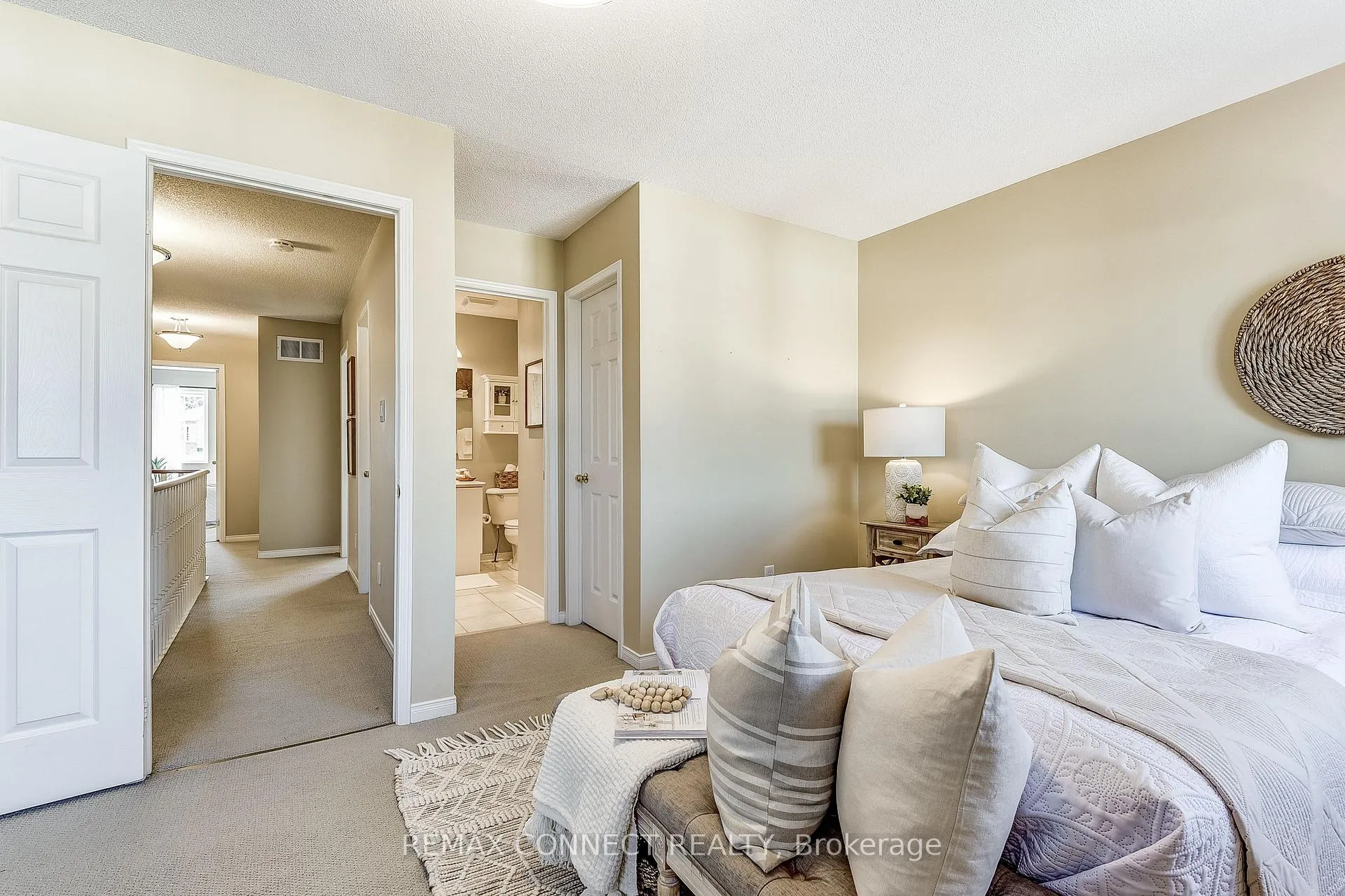 Photo 20 of 29 Andona Crescent, Scarborough, Centennial Scarborough — HOMEH