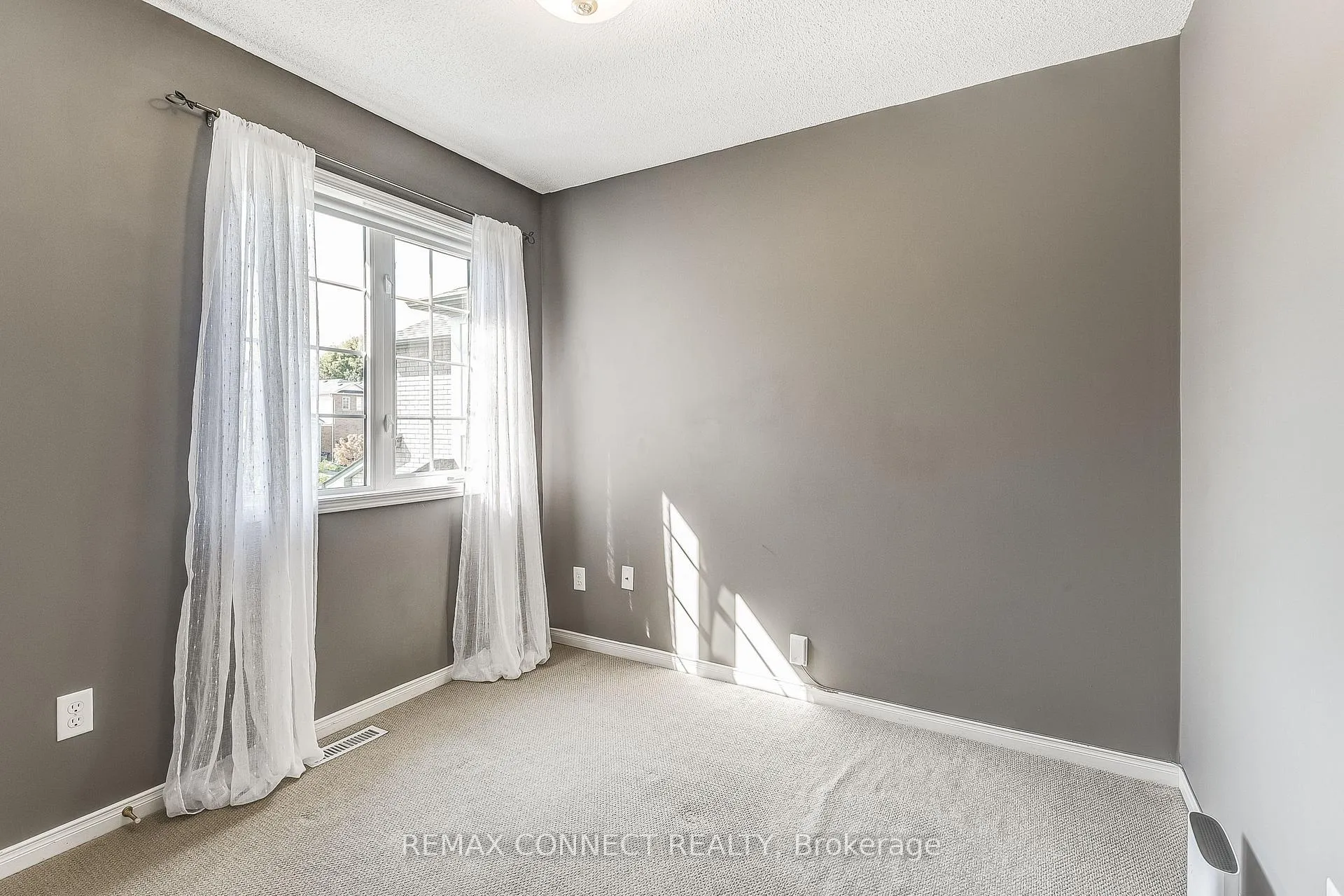 Photo 22 of 29 Andona Crescent, Scarborough, Centennial Scarborough — HOMEH
