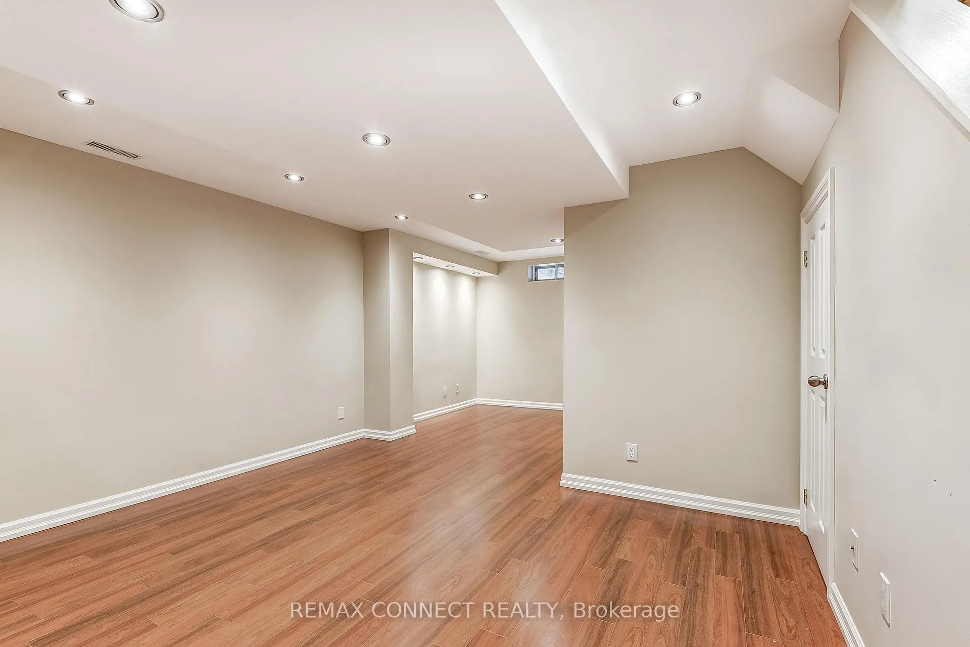Photo 26 of 29 Andona Crescent, Scarborough, Centennial Scarborough — HOMEH