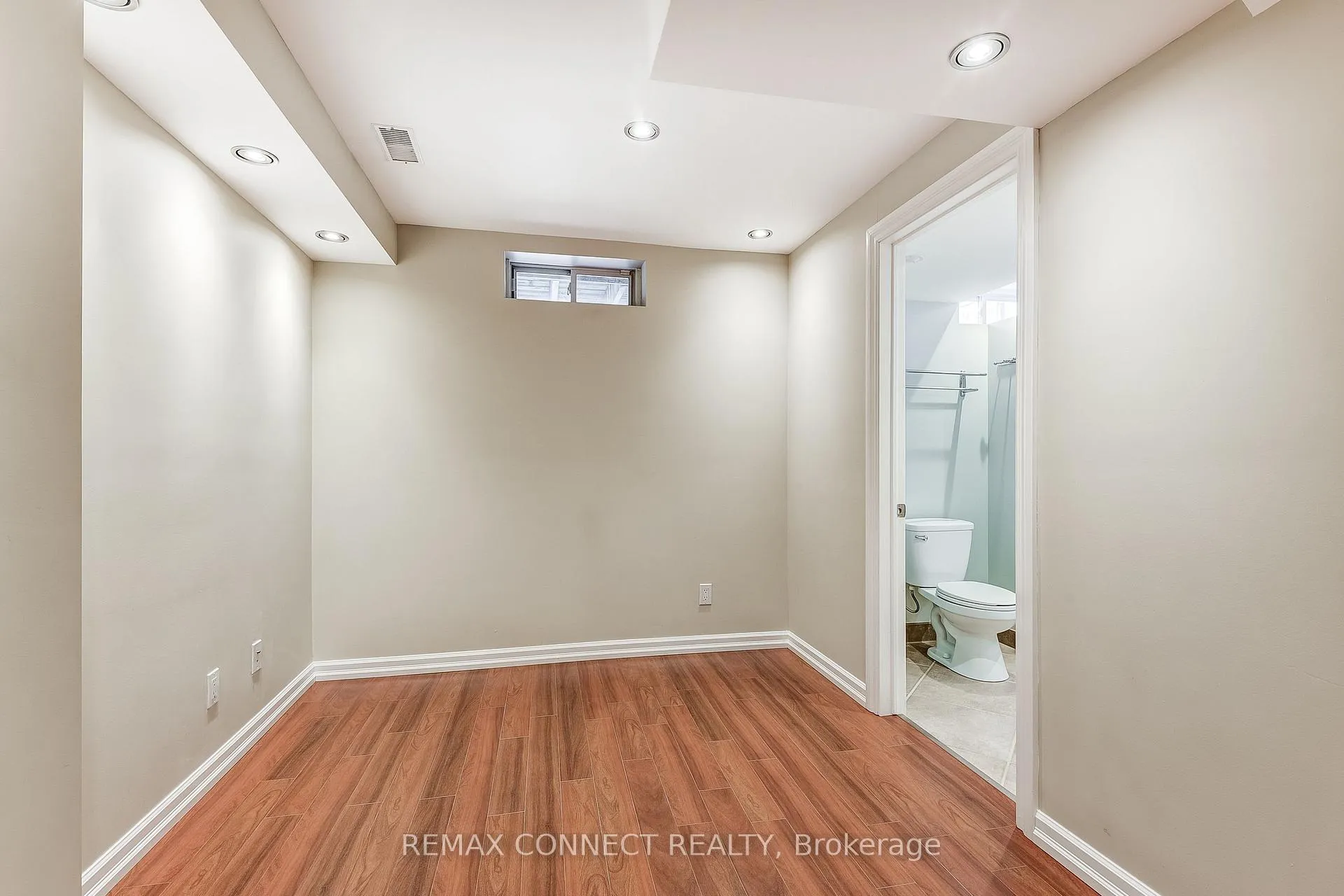 Photo 27 of 29 Andona Crescent, Scarborough, Centennial Scarborough — HOMEH