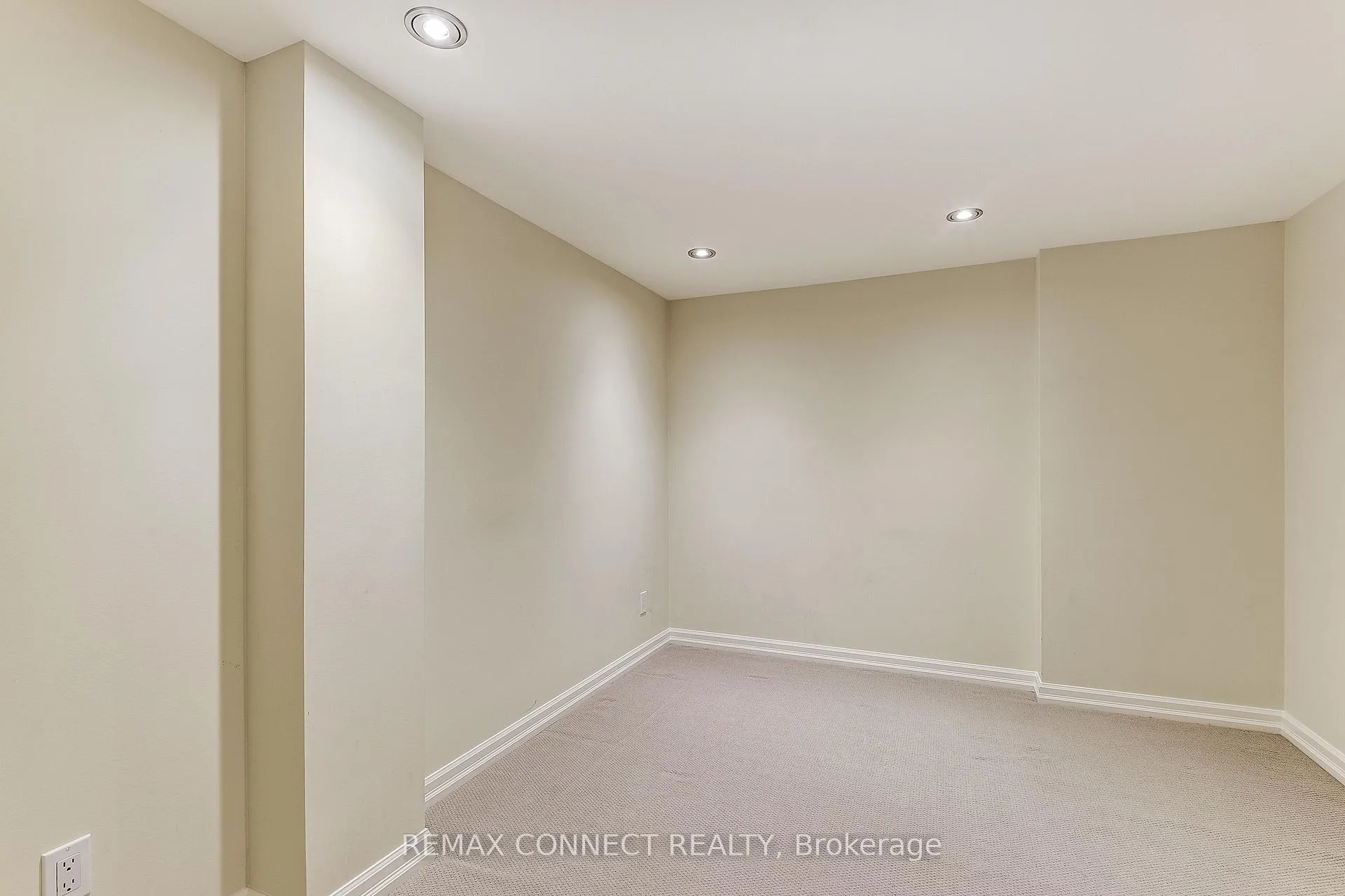 Photo 29 of 29 Andona Crescent, Scarborough, Centennial Scarborough — HOMEH
