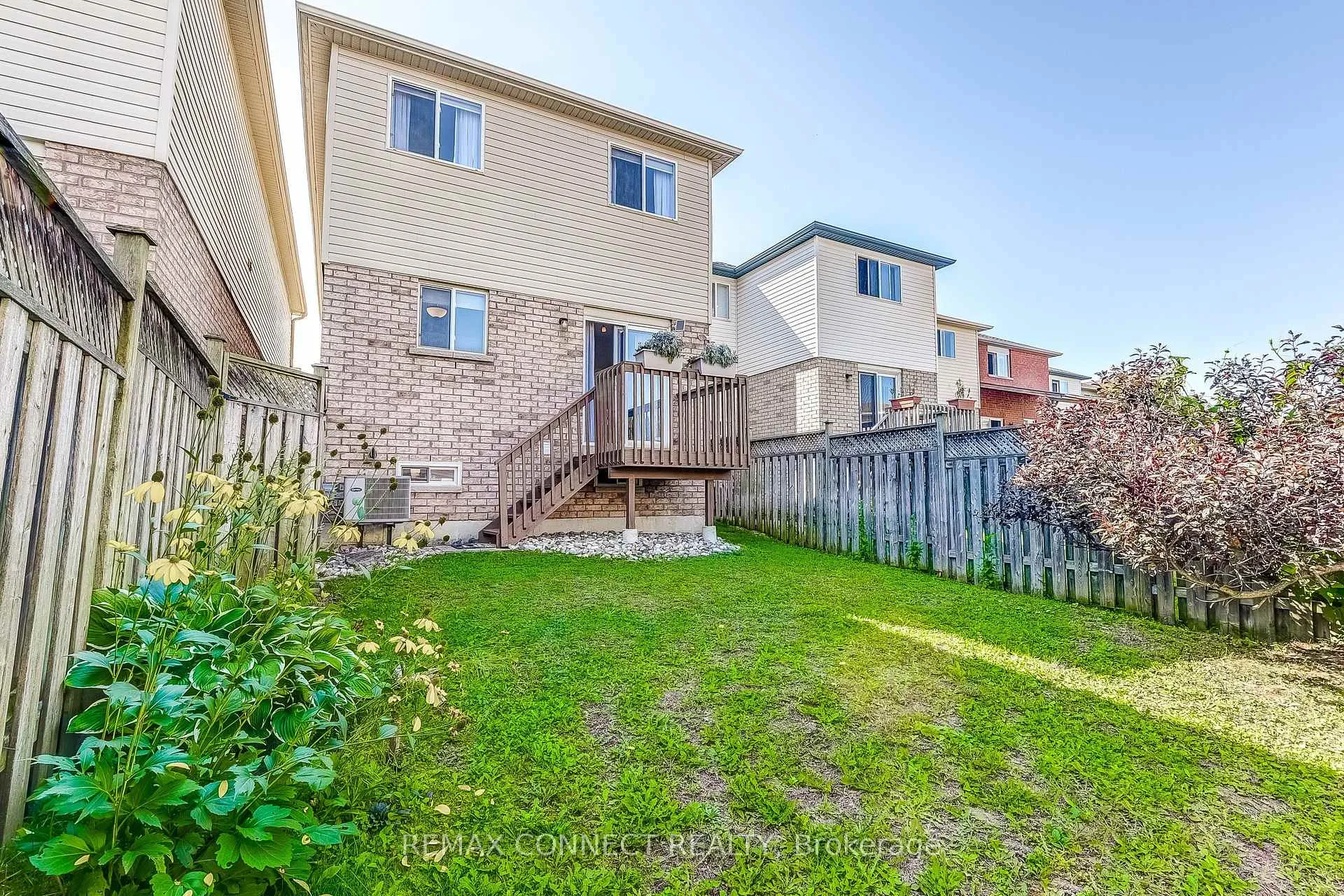 Photo 35 of 29 Andona Crescent, Scarborough, Centennial Scarborough — HOMEH