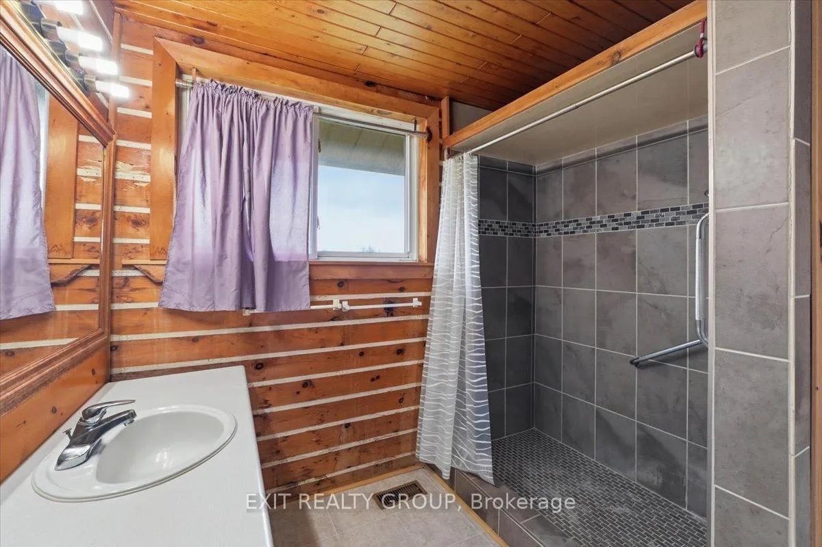 Photo 20 of 51 Stinson Block Road, Prince Edward County, Hillier Ward — HOMEH