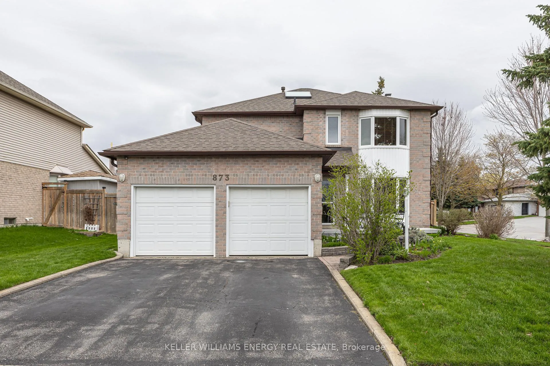 Photo 1 of 873 Lochness Crescent, Oshawa, McLaughlin — HOMEH