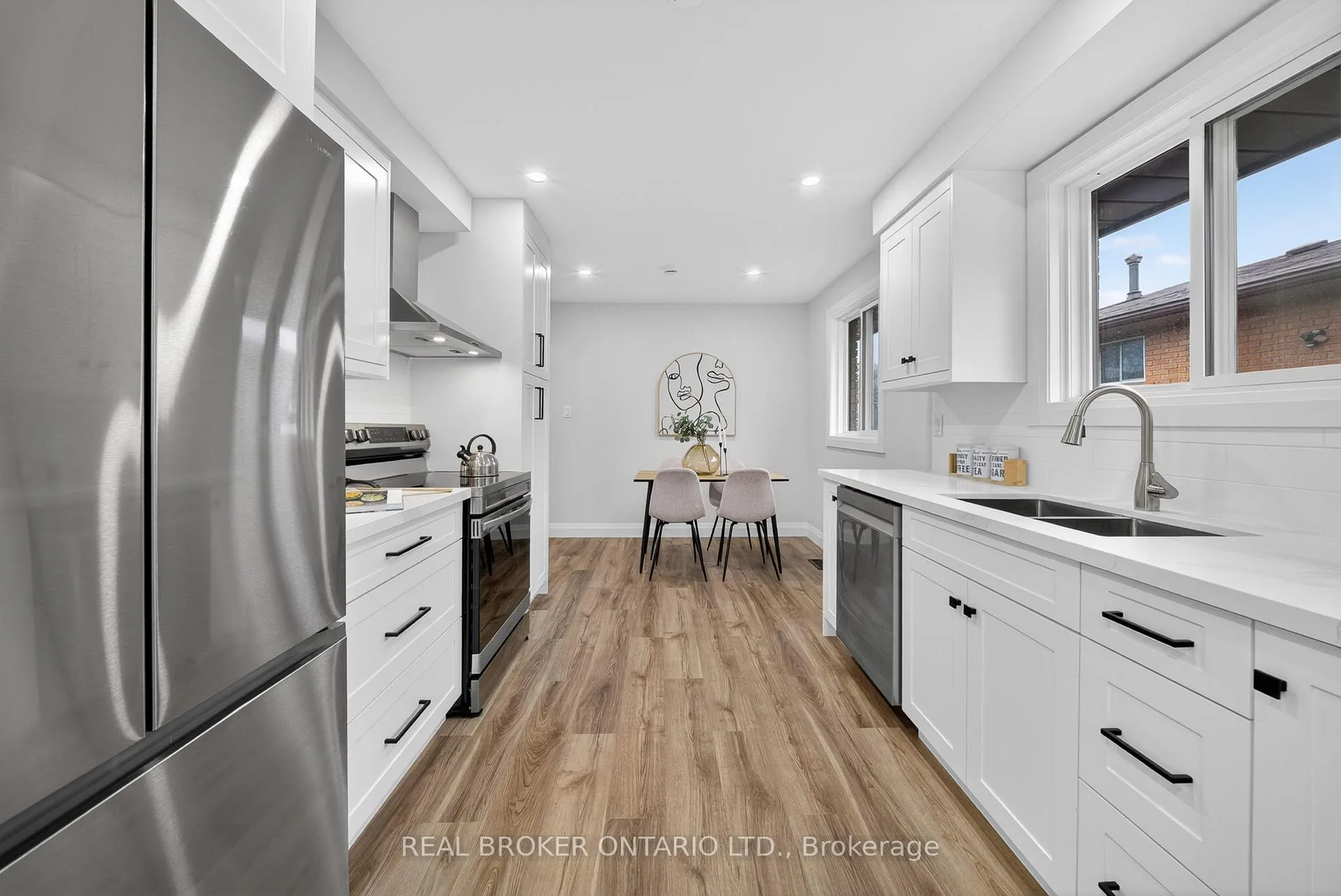 Photo 7 of 201 Ridge Street, Hamilton, Greeningdon — HOMEH