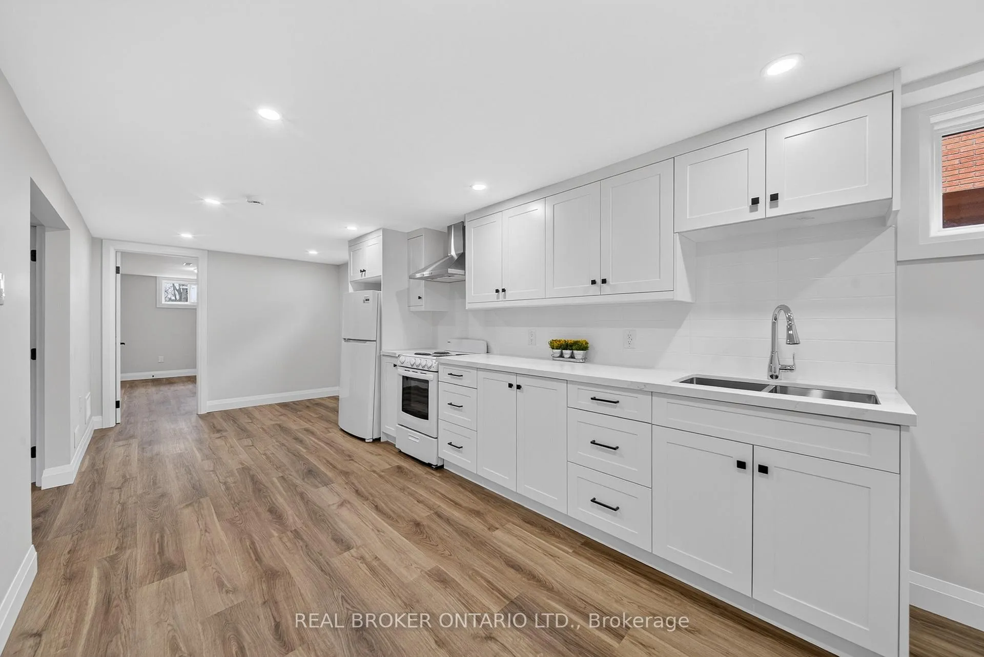 Photo 22 of 201 Ridge Street, Hamilton, Greeningdon — HOMEH