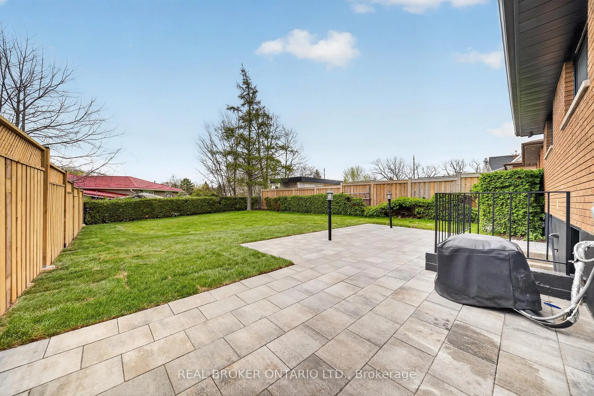 Photo 33 of 201 Ridge Street, Hamilton, Greeningdon — HOMEH