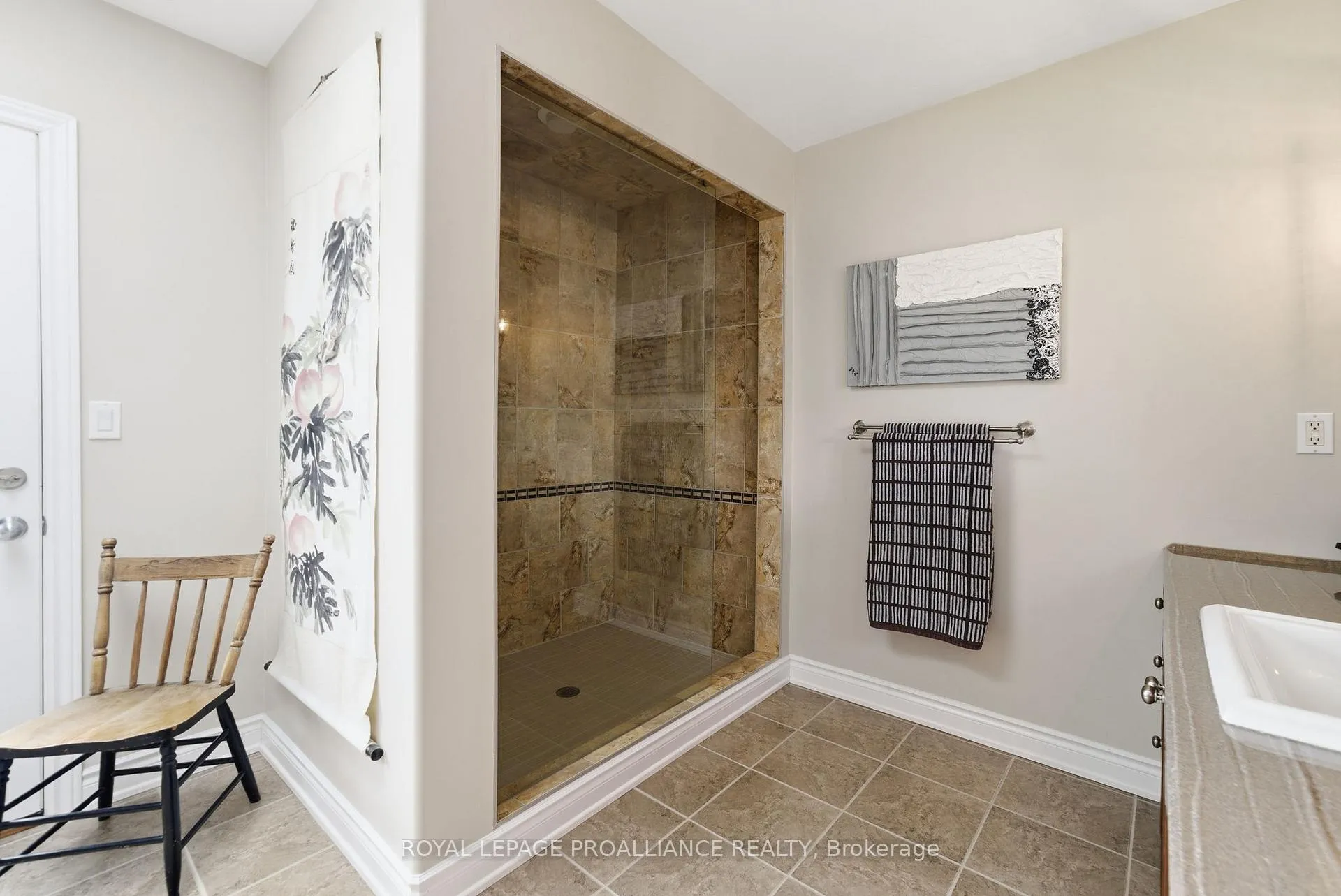 Photo 29 of 215 Water Street, Cobourg — HOMEH