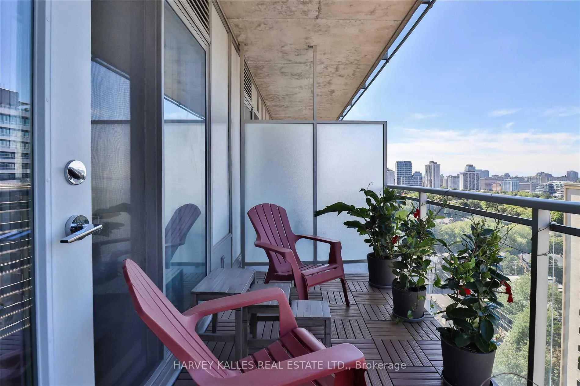 Photo 17 of Unit 1510, 83 Redpath Avenue, Toronto, Mount Pleasant West — HOMEH