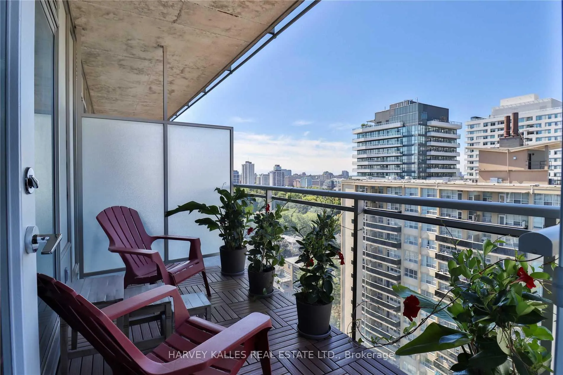 Photo 19 of Unit 1510, 83 Redpath Avenue, Toronto, Mount Pleasant West — HOMEH