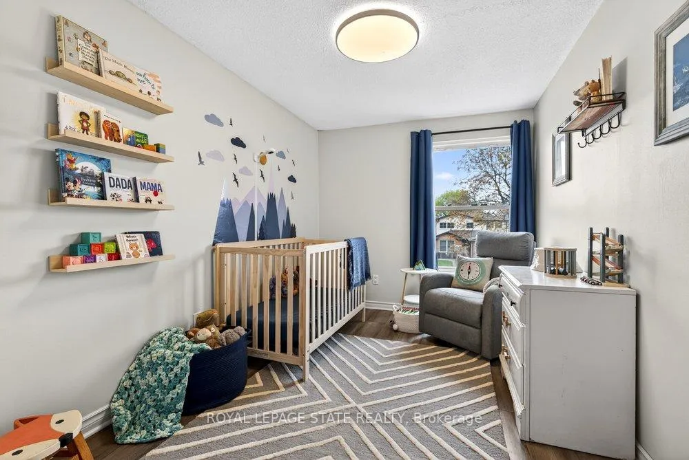 Photo 6 of 2233 Melissa Crescent, Burlington, Brant Hills — HOMEH