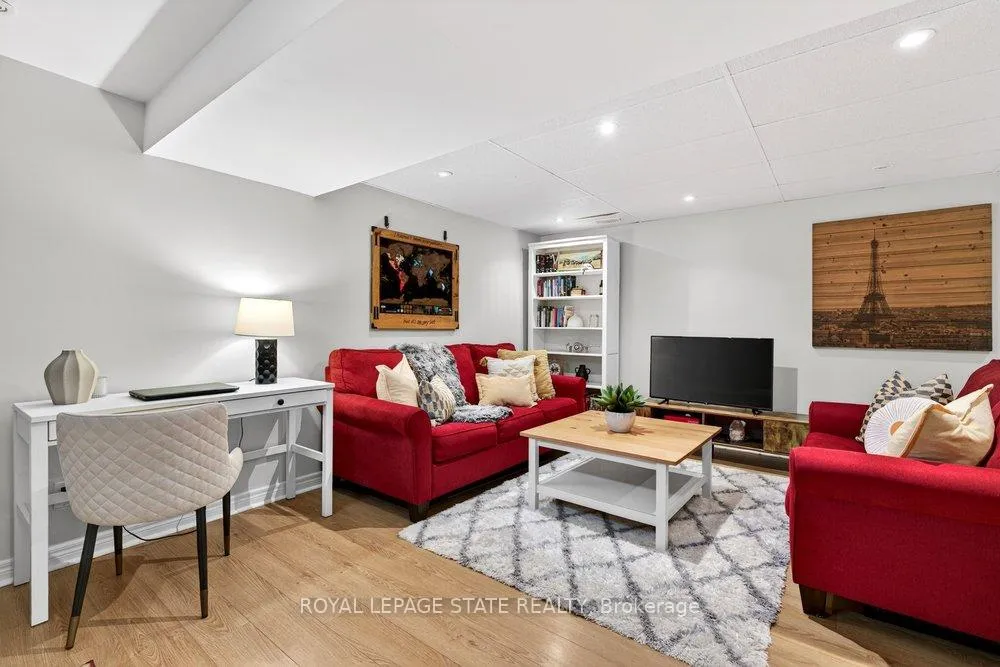 Photo 32 of 2233 Melissa Crescent, Burlington, Brant Hills — HOMEH