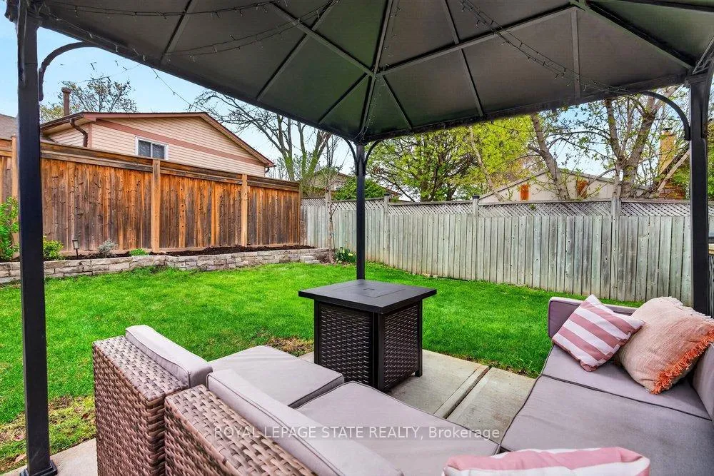 Photo 40 of 2233 Melissa Crescent, Burlington, Brant Hills — HOMEH