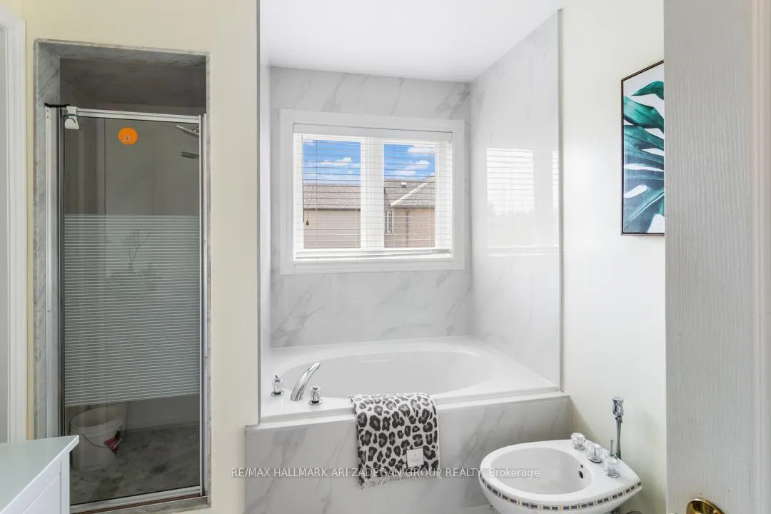 Photo 23 of 1 Grampian Avenue, Vaughan, Maple — HOMEH