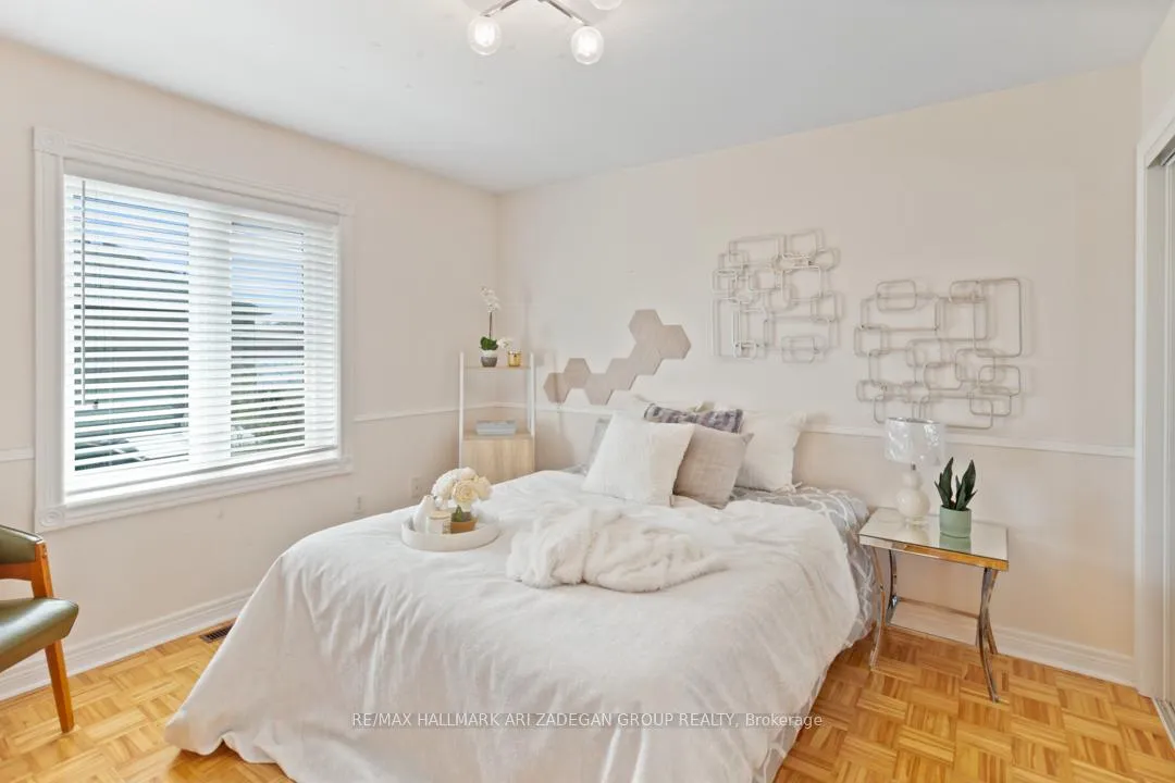 Photo 27 of 1 Grampian Avenue, Vaughan, Maple — HOMEH