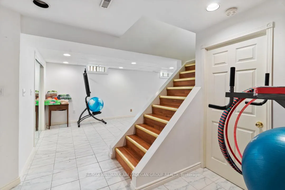 Photo 31 of 1 Grampian Avenue, Vaughan, Maple — HOMEH