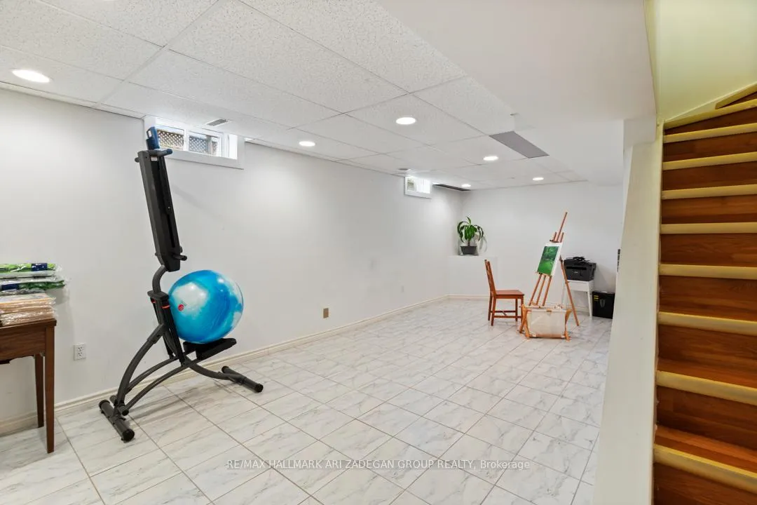 Photo 32 of 1 Grampian Avenue, Vaughan, Maple — HOMEH