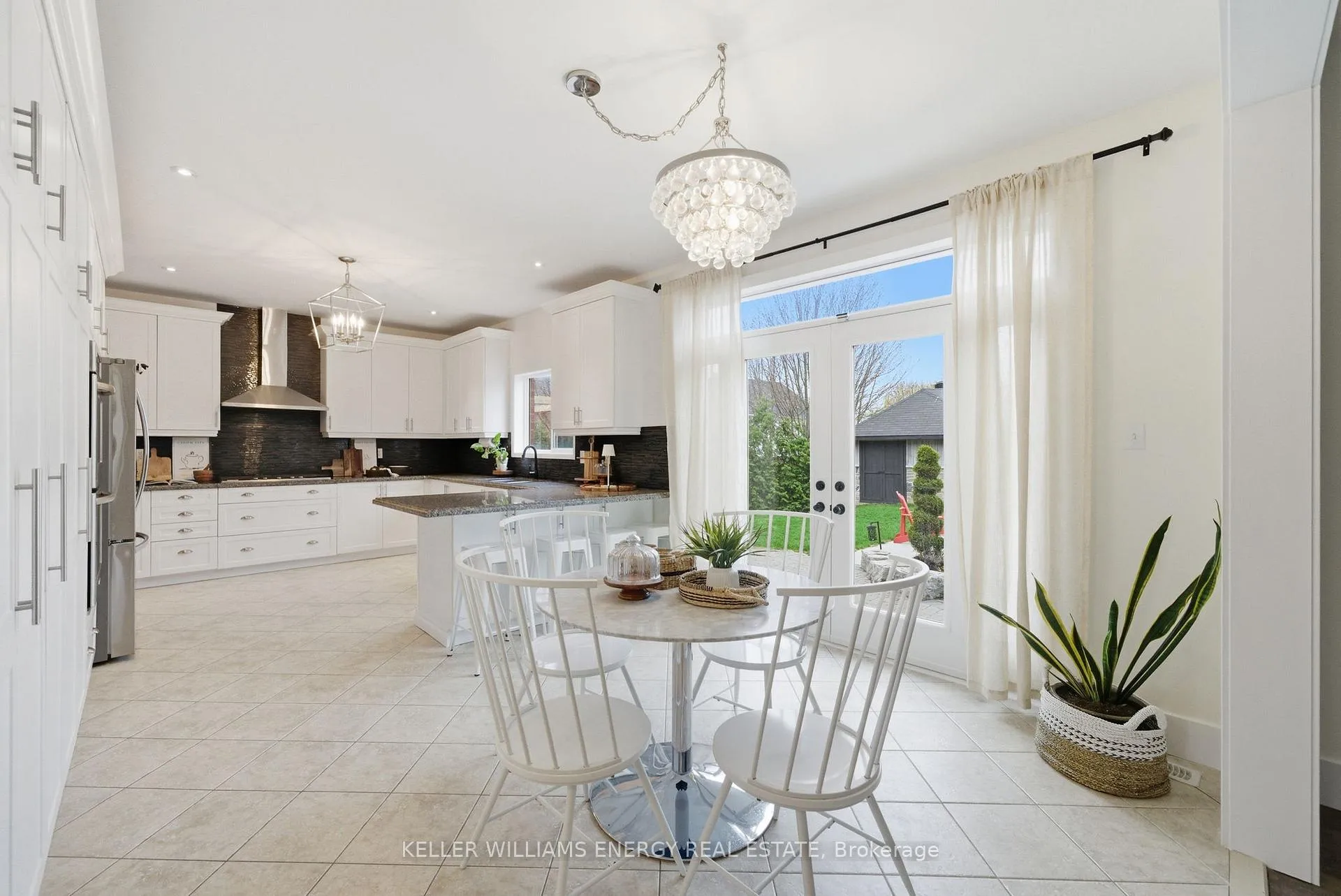Photo 9 of 1617 Kitchen Court, Oshawa, Taunton — HOMEH