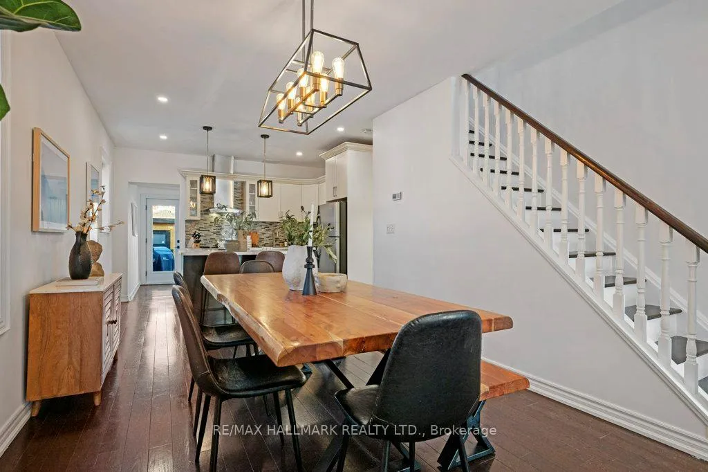 Photo 9 of 17 Criscoe Street, Toronto, Rockcliffe-Smythe — HOMEH