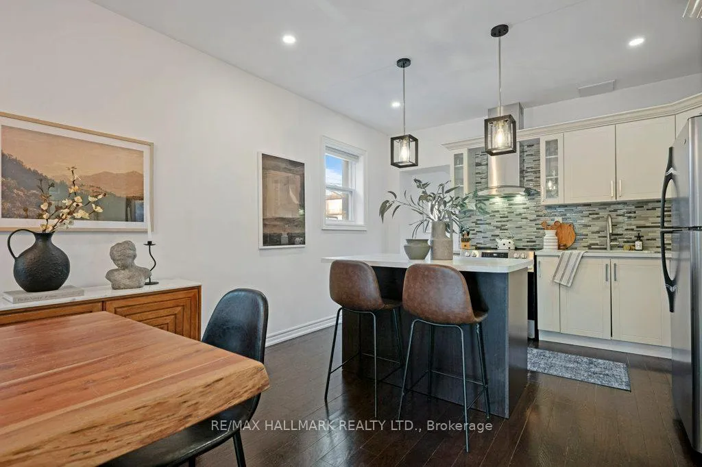 Photo 10 of 17 Criscoe Street, Toronto, Rockcliffe-Smythe — HOMEH
