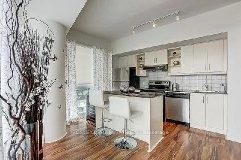 Photo 2 of Unit LPH 24, 35 Brian Peck Crescent, Toronto, Leaside — HOMEH
