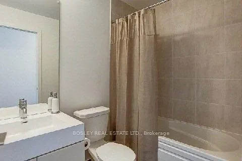 Photo 4 of Unit LPH 24, 35 Brian Peck Crescent, Toronto, Leaside — HOMEH