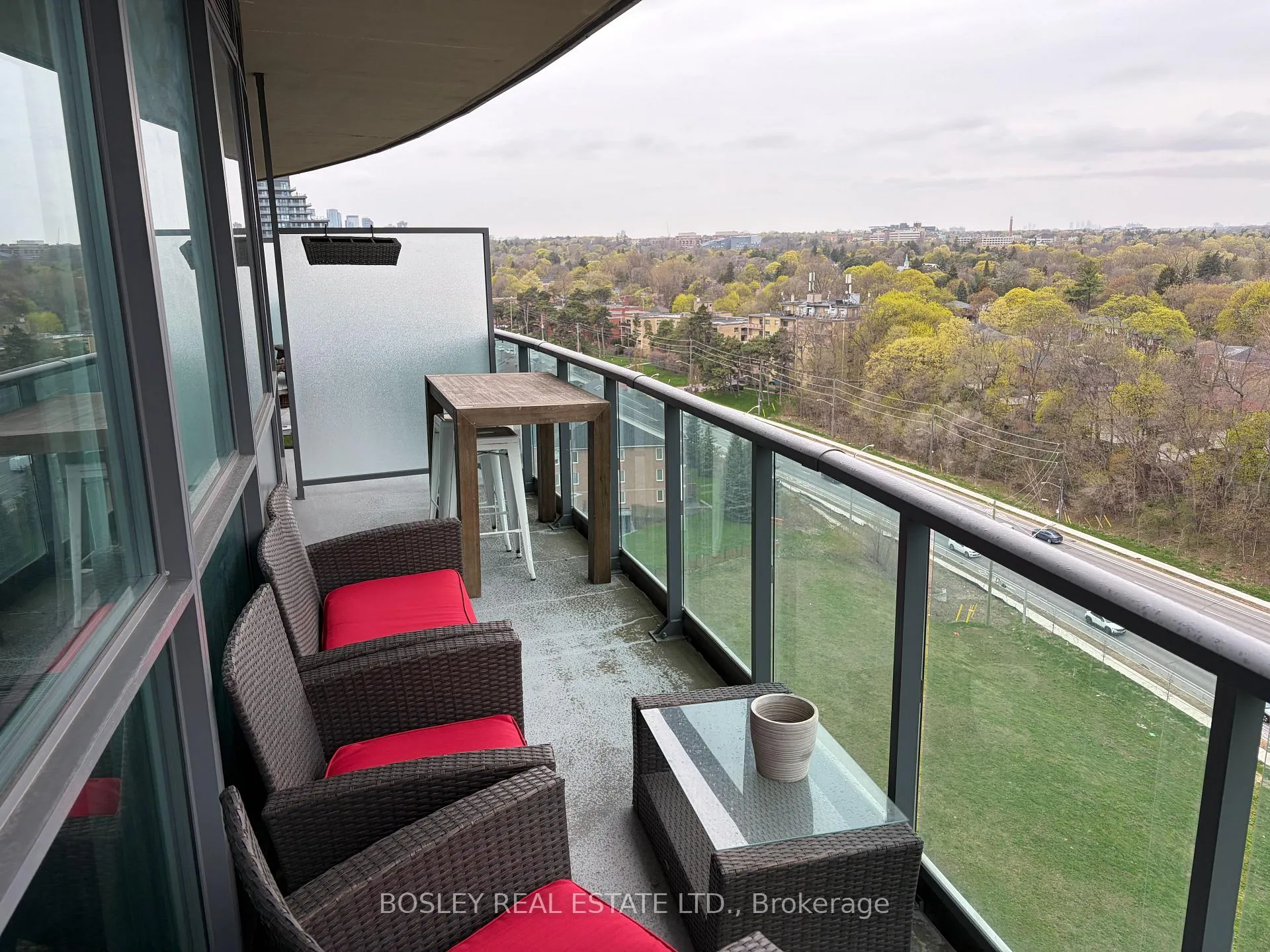 Photo 10 of Unit LPH 24, 35 Brian Peck Crescent, Toronto, Leaside — HOMEH