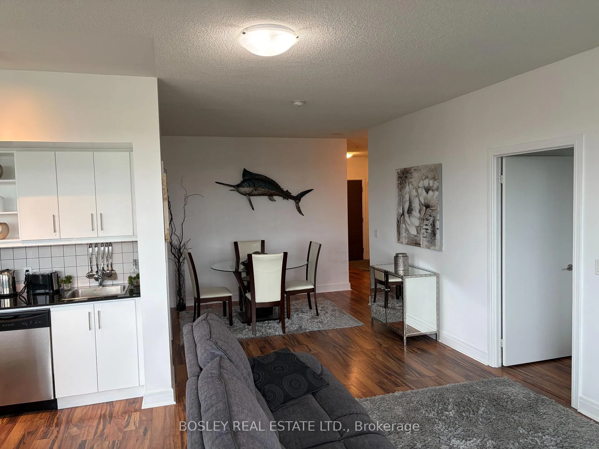 Photo 11 of Unit LPH 24, 35 Brian Peck Crescent, Toronto, Leaside — HOMEH